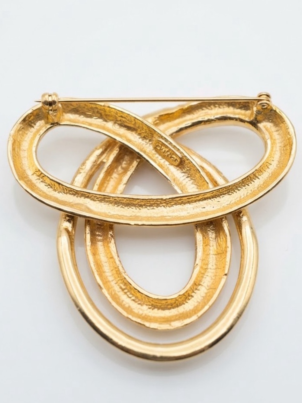 Vintage Butler Gold Tone Textured & Polished Abstract Loops Brooch Pin - Picture 2 of 3